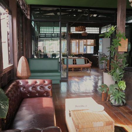 Non House Bangkok บ้านนอนโฮสเทล Ngoại thất bức ảnh
