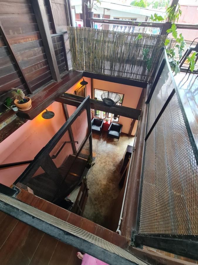 Non House Bangkok บ้านนอนโฮสเทล Ngoại thất bức ảnh