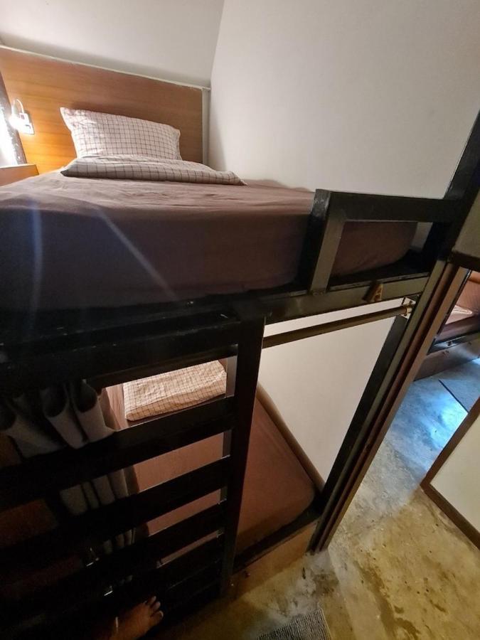 Non House Bangkok บ้านนอนโฮสเทล Ngoại thất bức ảnh