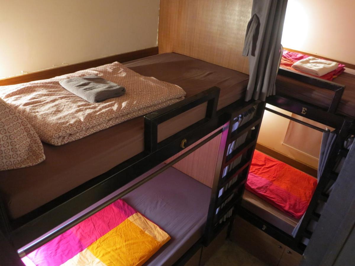 Non House Bangkok บ้านนอนโฮสเทล Ngoại thất bức ảnh