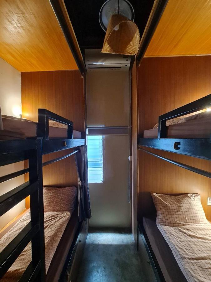 Non House Bangkok บ้านนอนโฮสเทล Ngoại thất bức ảnh